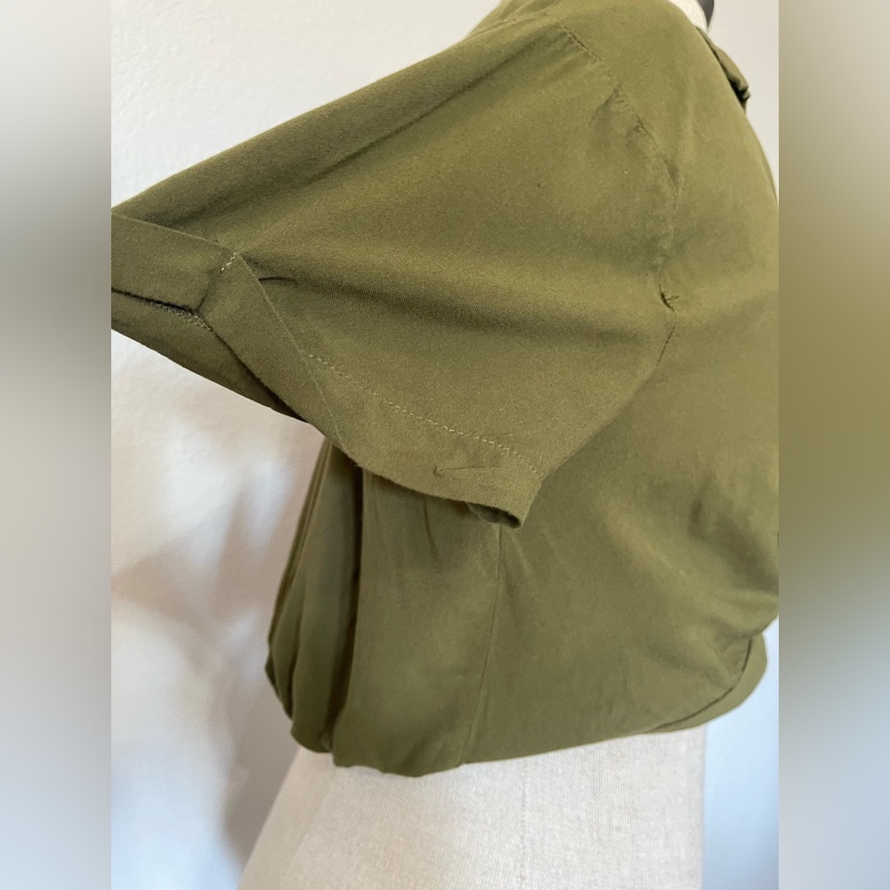 Forever 21 Olive Green Twist Front Crop Blouse | M | Collared Short Sleeve - Picture 3 of 10